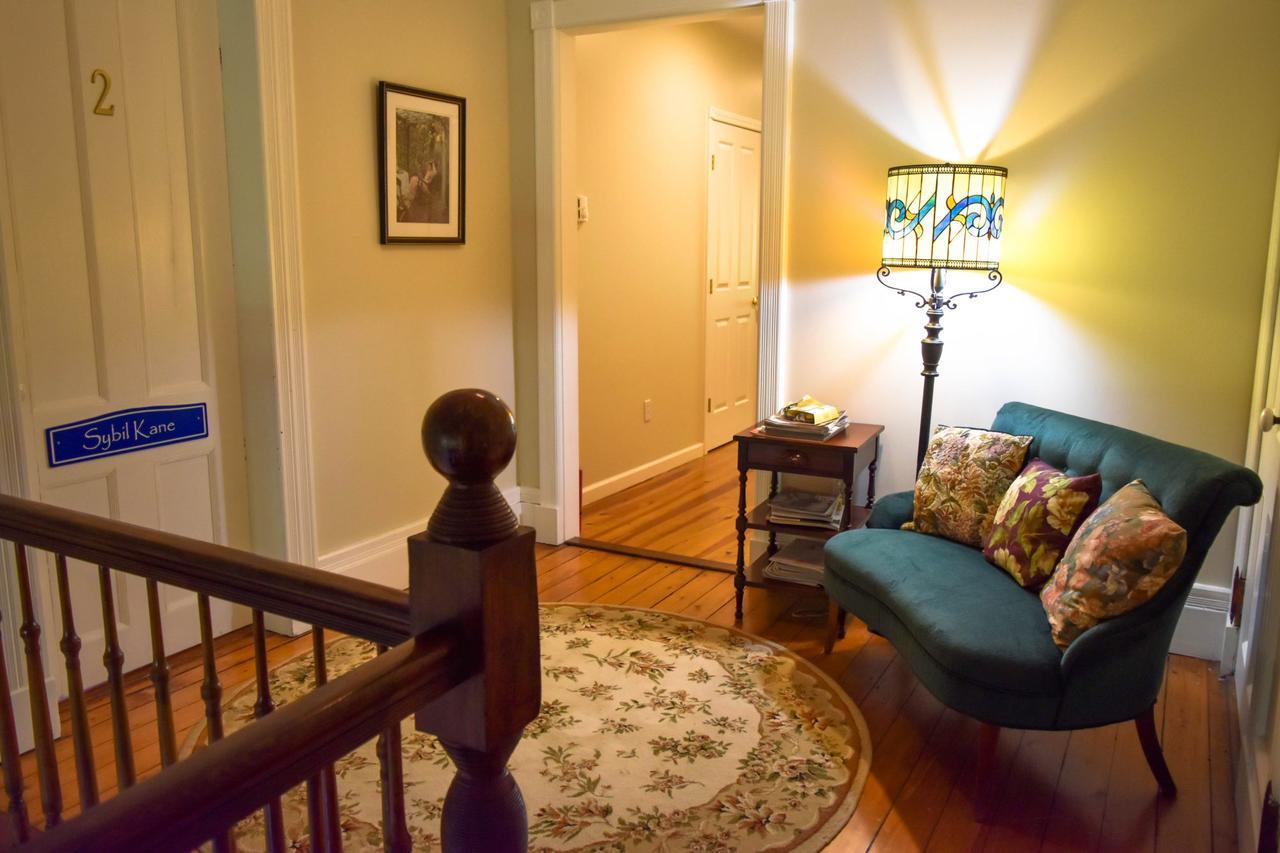 Pawling House Bed & Breakfast Exterior photo