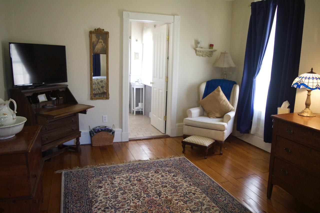 Pawling House Bed & Breakfast Exterior photo